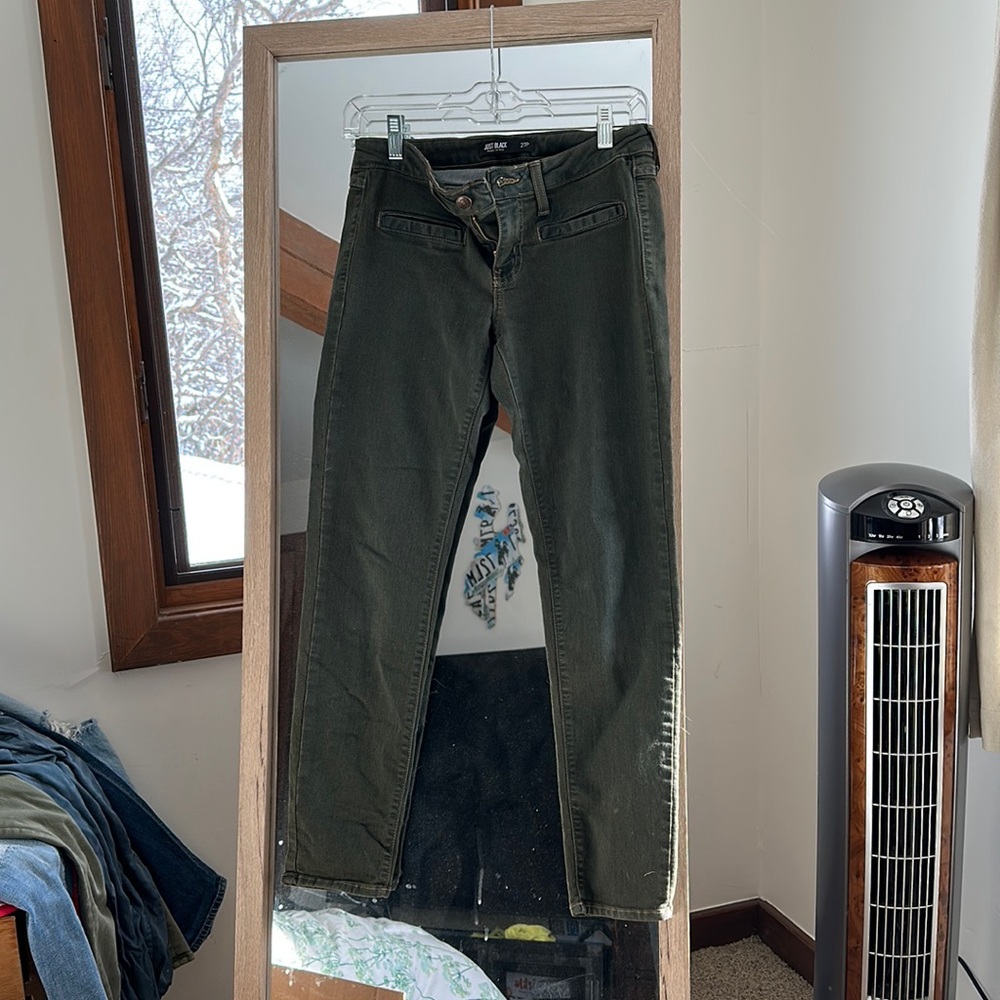Green pant, skinny